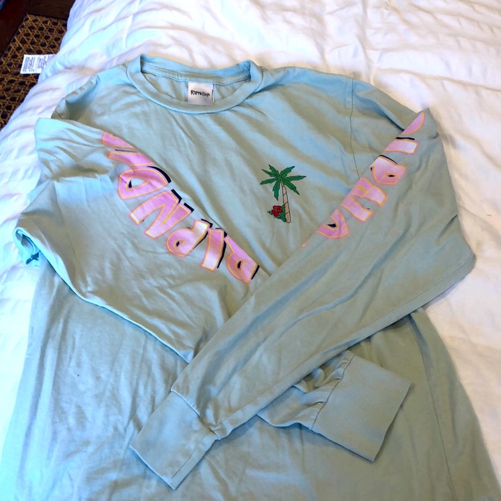 New-ish rip n dip shirt men’s medium long sleeve